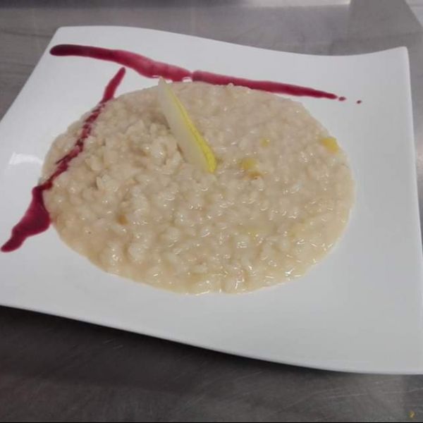 Risotto con toma di capra e pere