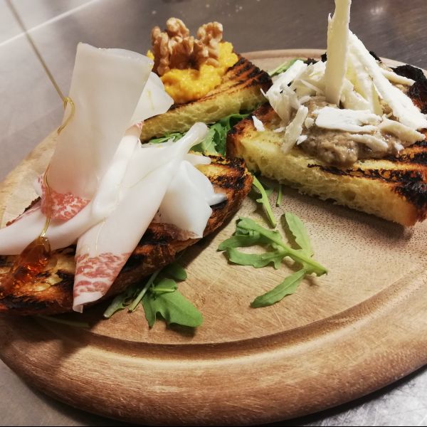 Bruschette ai sapori d'autunno 