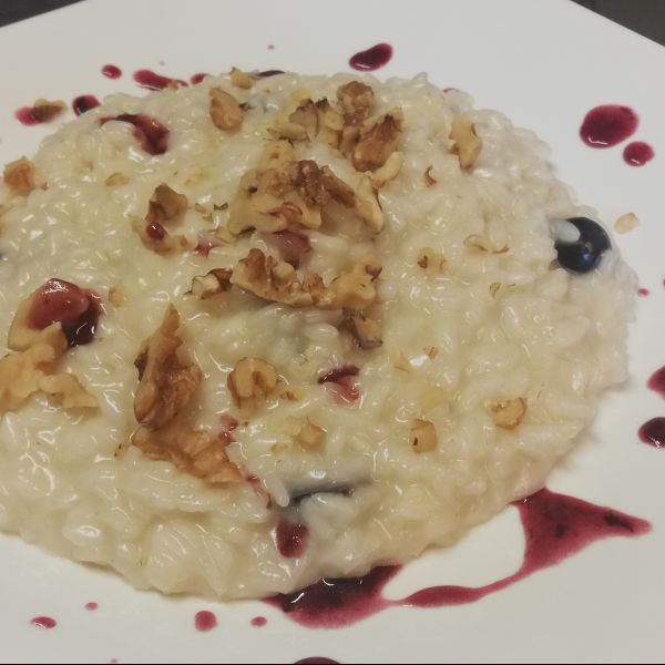 Risotto al Grasso D'alpe con Noci, Uva e Riduzione al Barbera dell'azienda Canato