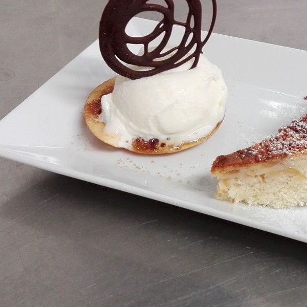 Torta di Mele tiepida con gelato