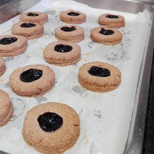 Occhi di Bue con farina di riso Orange e marmellata di Mirtilli