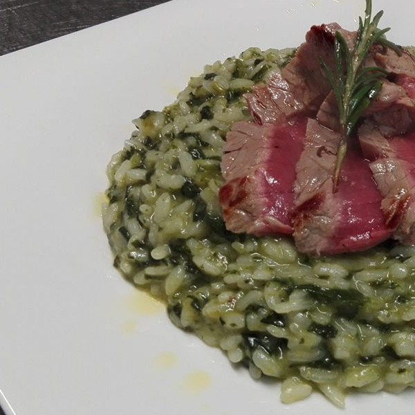 risotto alle cime di rapa e tagliata di scamone piemontese